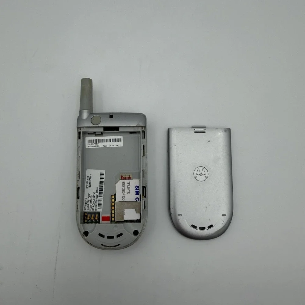 Vintage 790 Motorola V170 Very Rare - UNTESTED Flip Phone Cell antenna